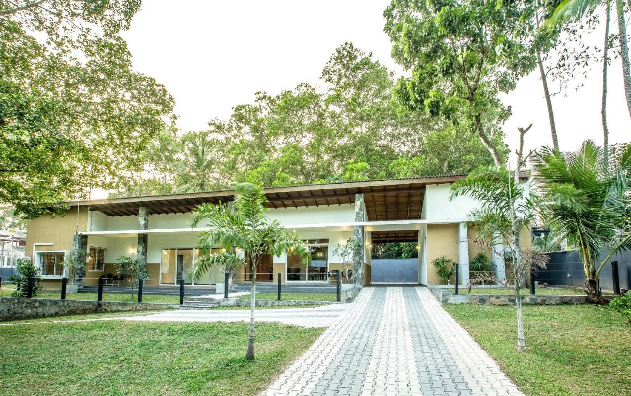 Temple Pond Villa Colombo Piliyandala Kültér fotó