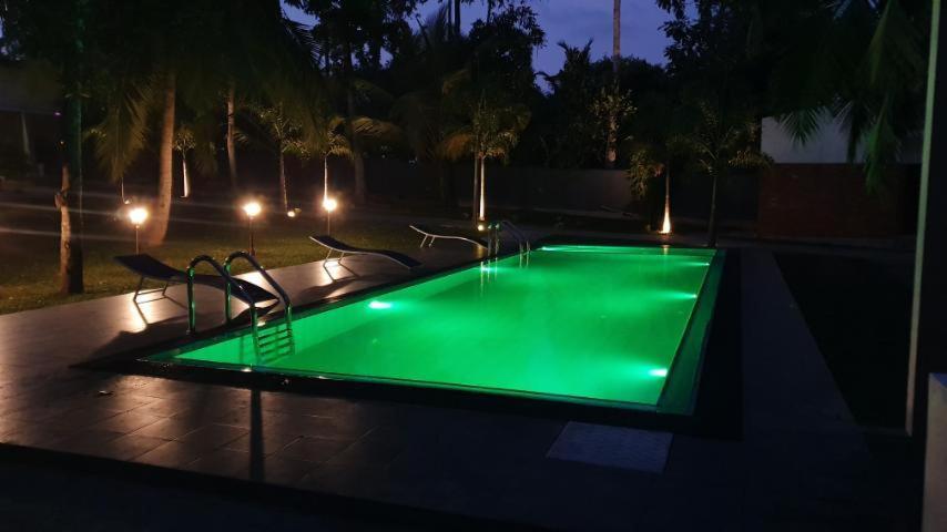Temple Pond Villa Colombo Piliyandala Kültér fotó